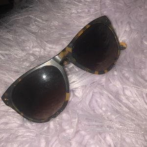 OLIVER PEOPLES DADDY B SUNGLASSES